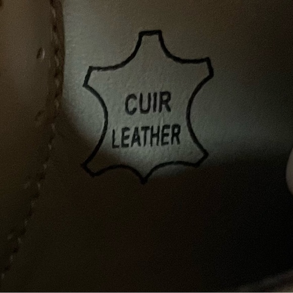 Beautiful I ❤️ Comfort black slip on shoes. - Picture 7 of 10